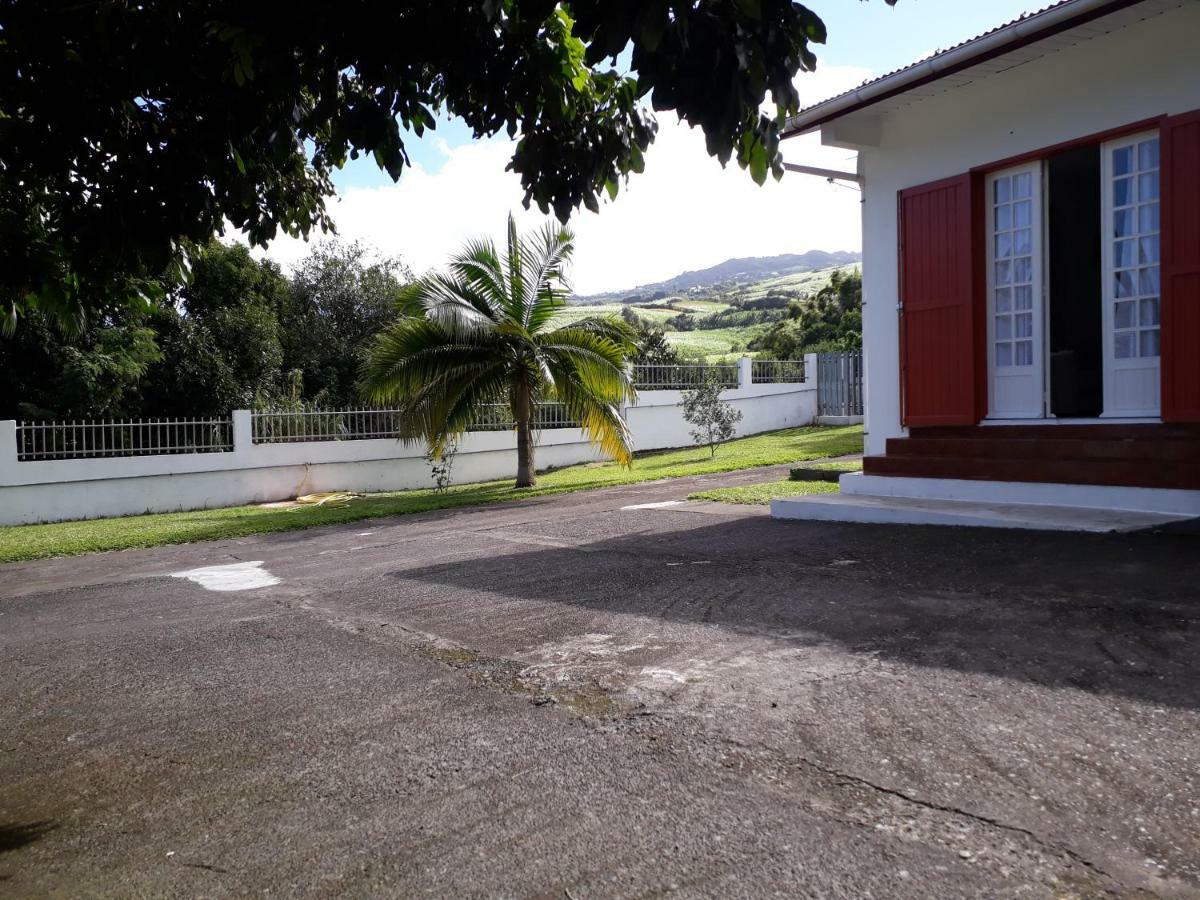 Gite Les Bananiers Saint-Joseph Esterno foto